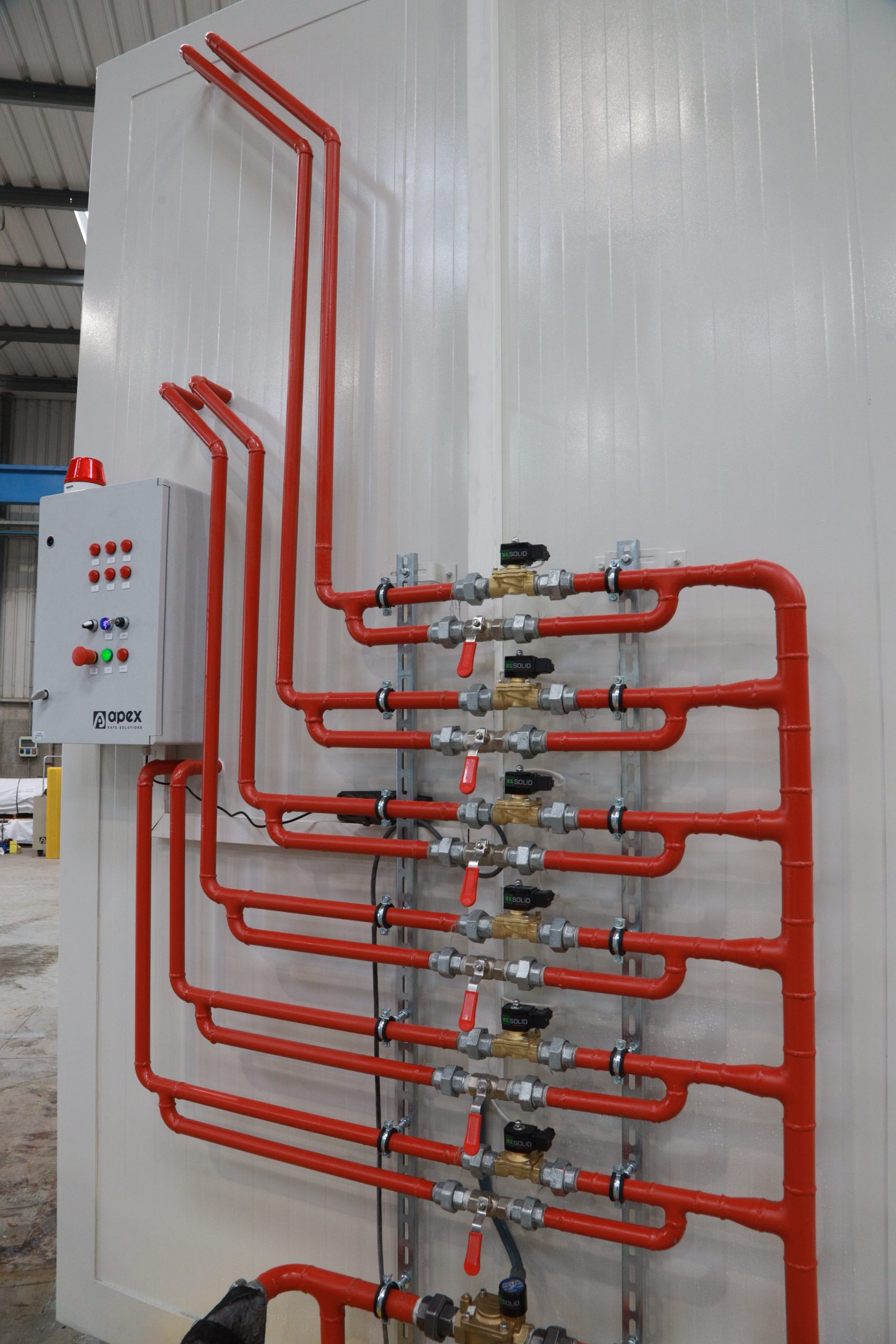 sistema hidráulico de estación de servicio para baterías de litio con inmersión de agua