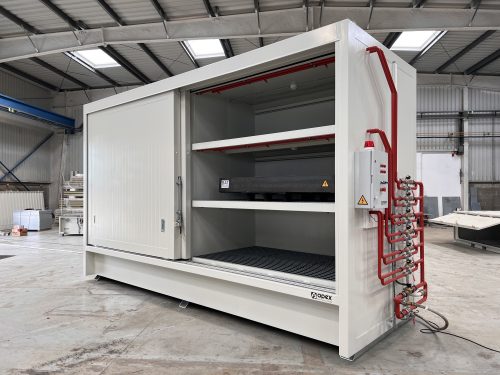 almacén para baterías con sistema de extinción y almacenamiento seguro